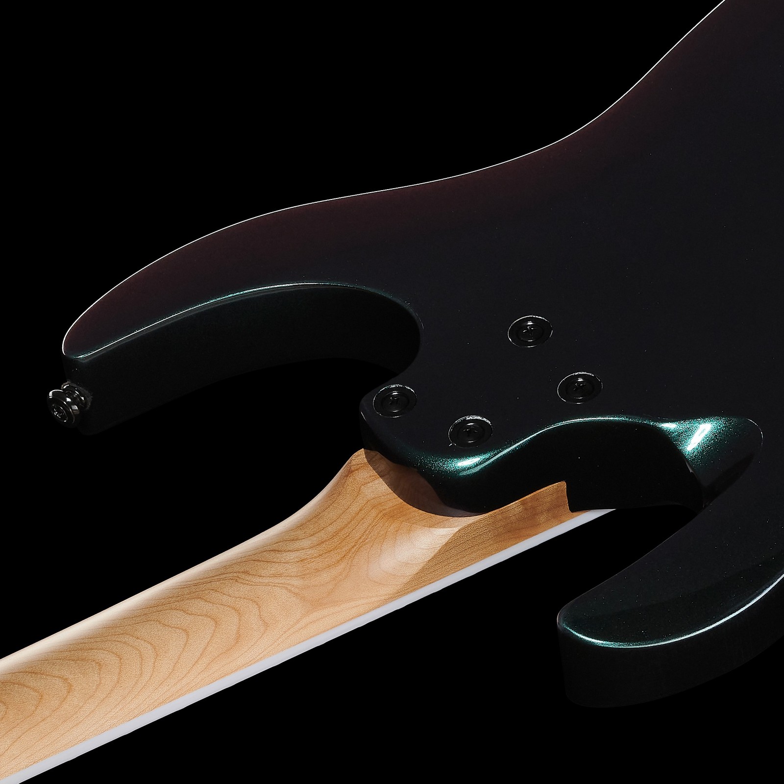 Verschraubter Hals auf der Rückseite der Harley Benton R-446 Flip Flop Blue