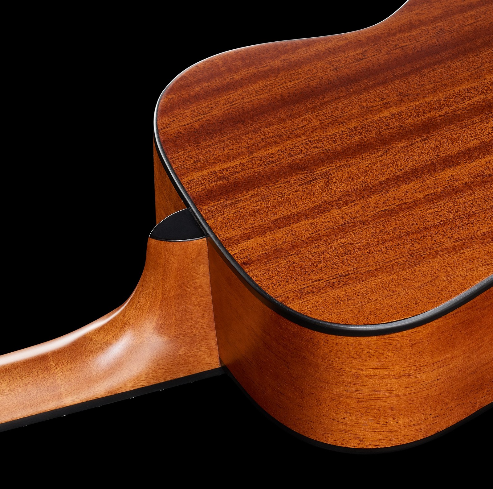 mahogany body of the Harley Benton GS-Travel Mahogany