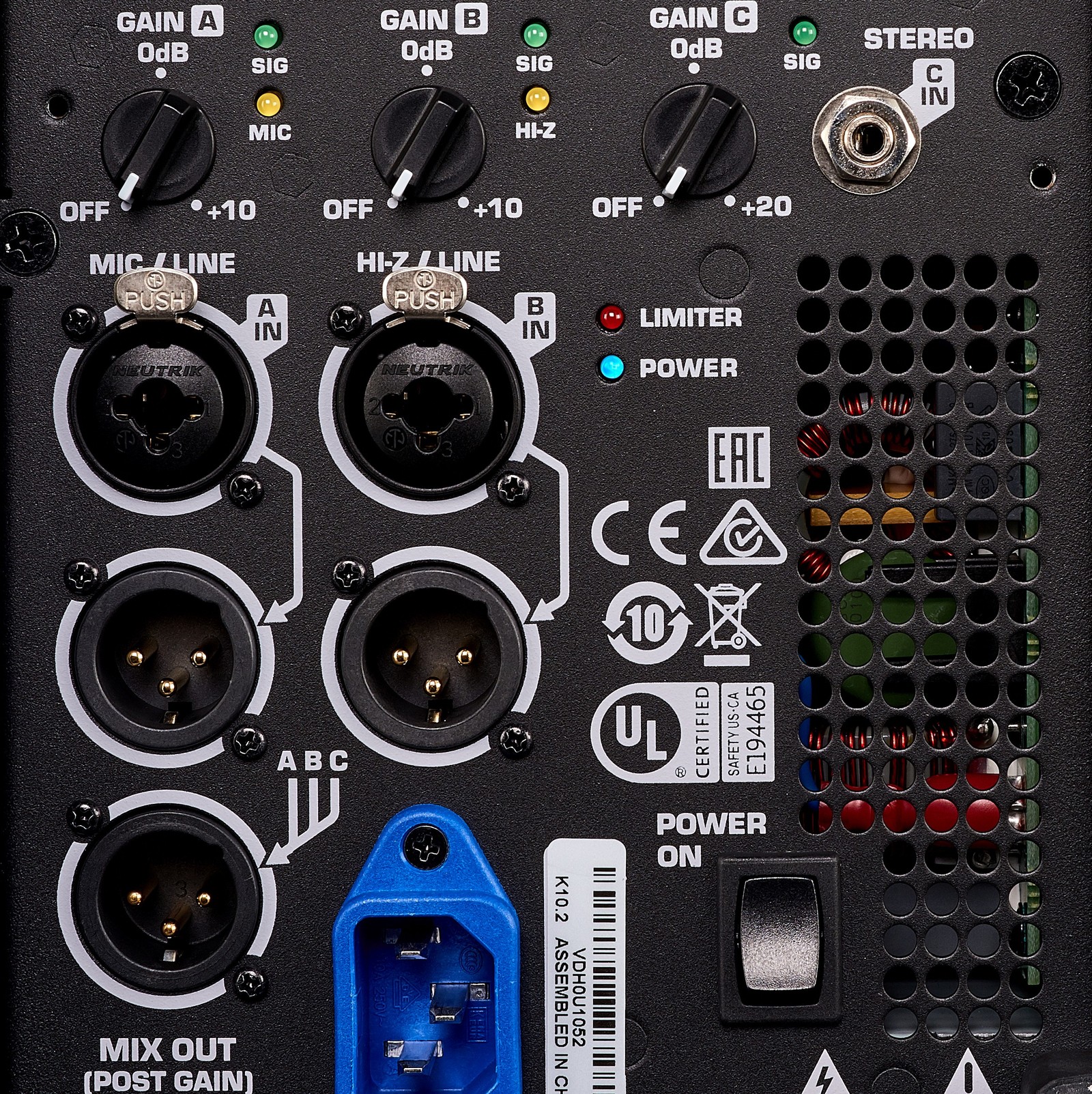 Anschlüsse am QSC K 10.2 2-Wege Fullrange-Aktivlautsprecher