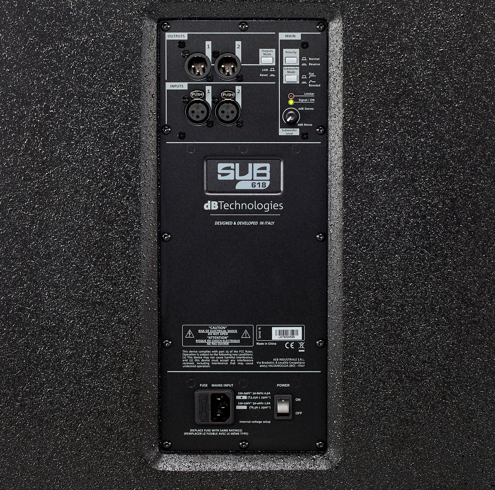 Bedienfeld und Anschlüsse vom dB Technologies Sub 618 Subwoofer