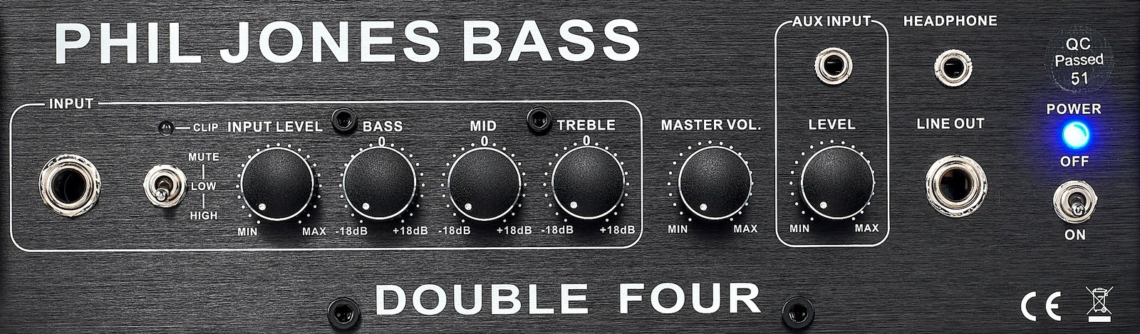 Regler und Eingang zur Steuerung des Phil Jones Double Four BG-75 RD Bass Combo