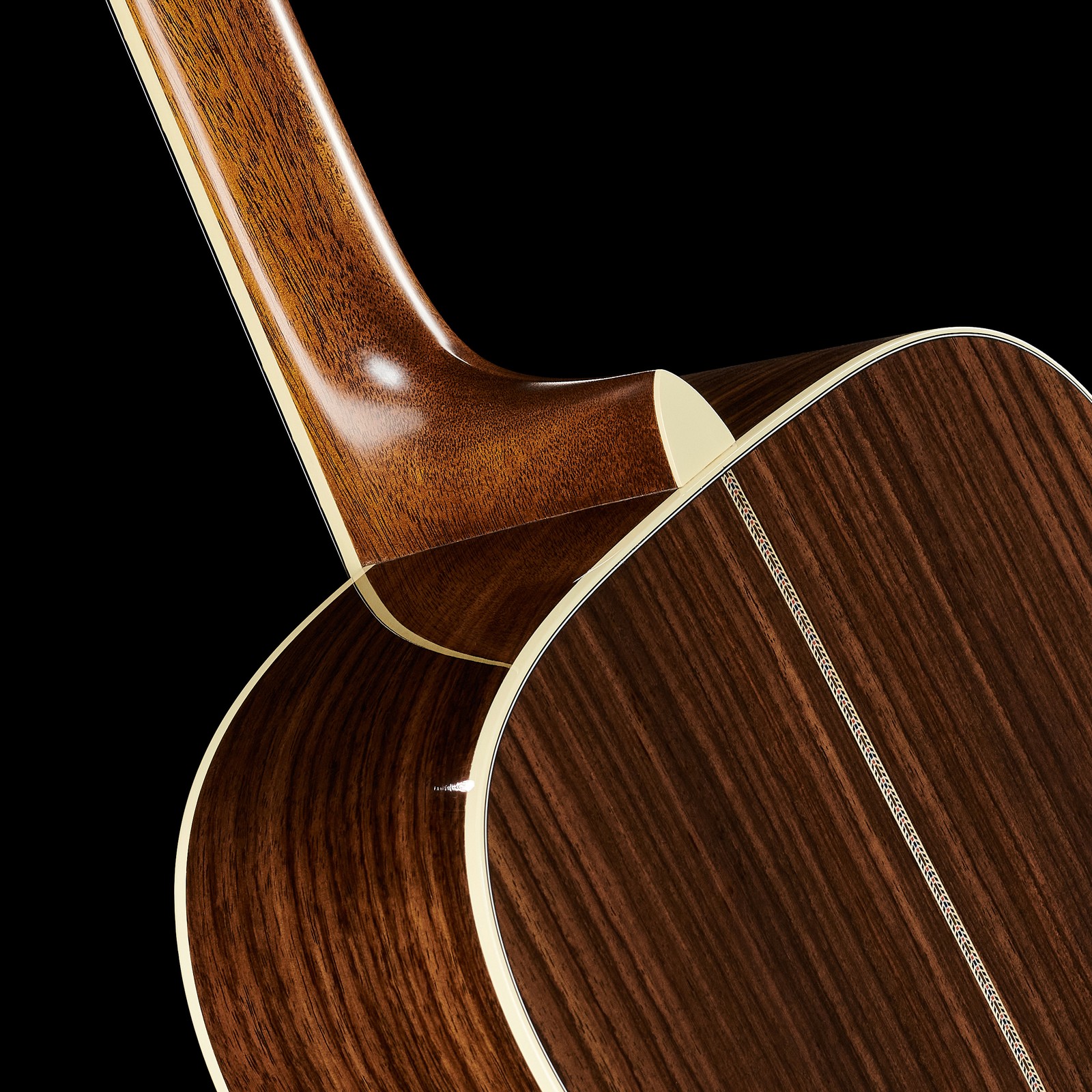 Halsübergang der Martin Guitars D41 Ambertone Westerngitarre