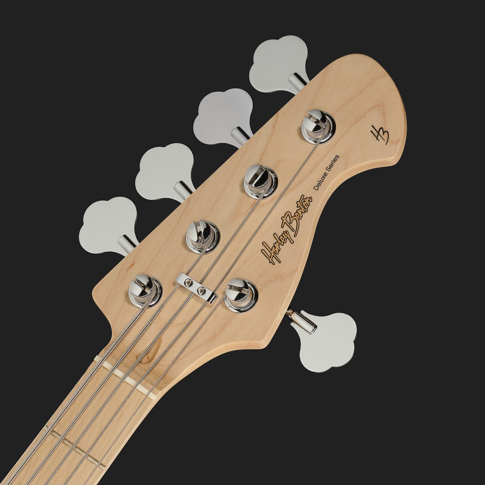 Kopfplatte vom Harley Benton 5-Saiter E-Bass mit Ahorngriffbrett