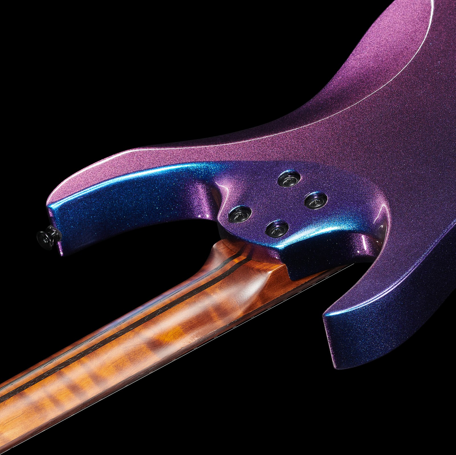 Vue arrière du manche en érable torréfié de la guitare électrique Mooer GTRS Guitars Wing 900 Int APU