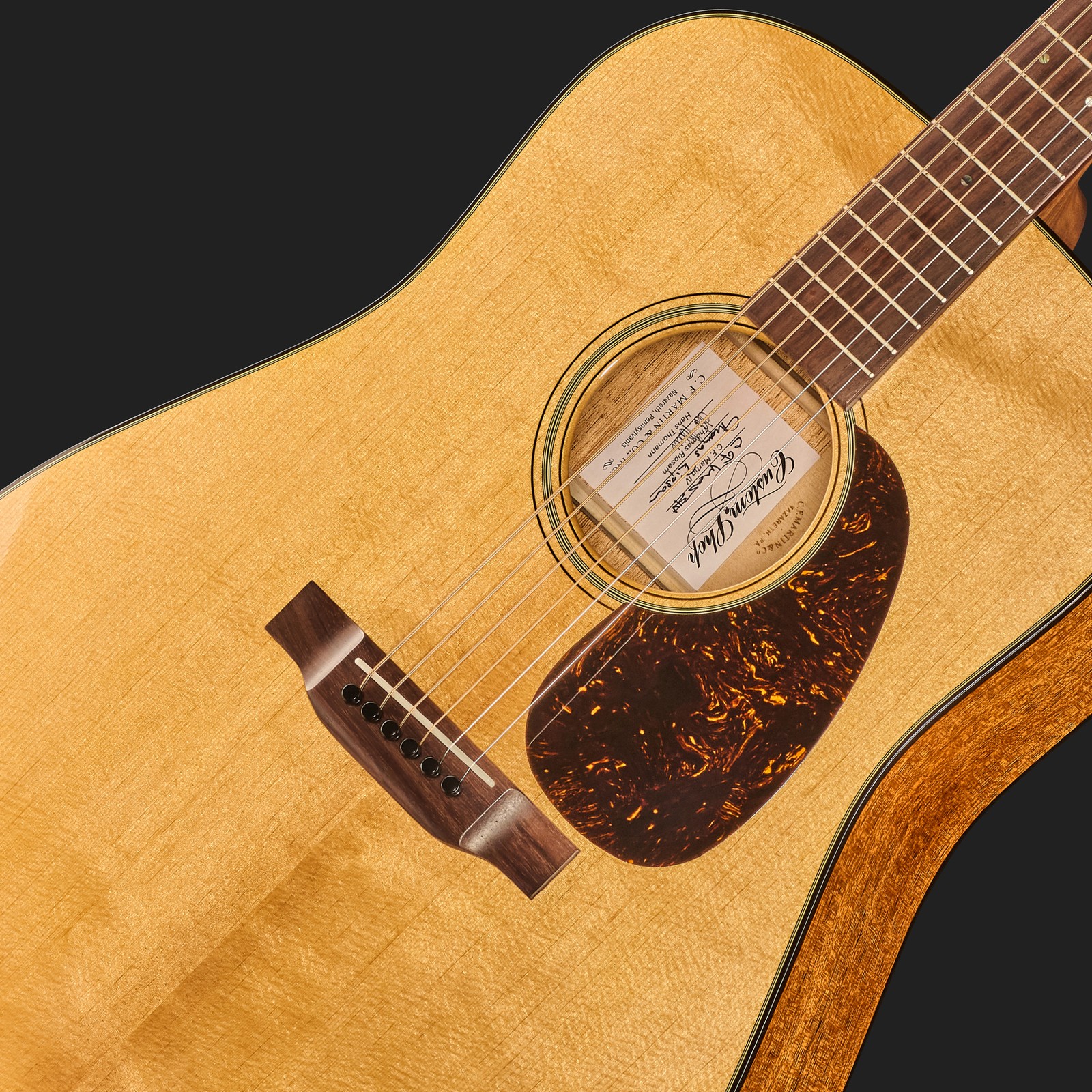 Decke der Martin Guitar 70th Anni. Custom D-18 Akustikgitarre aus Sitka-Fichte