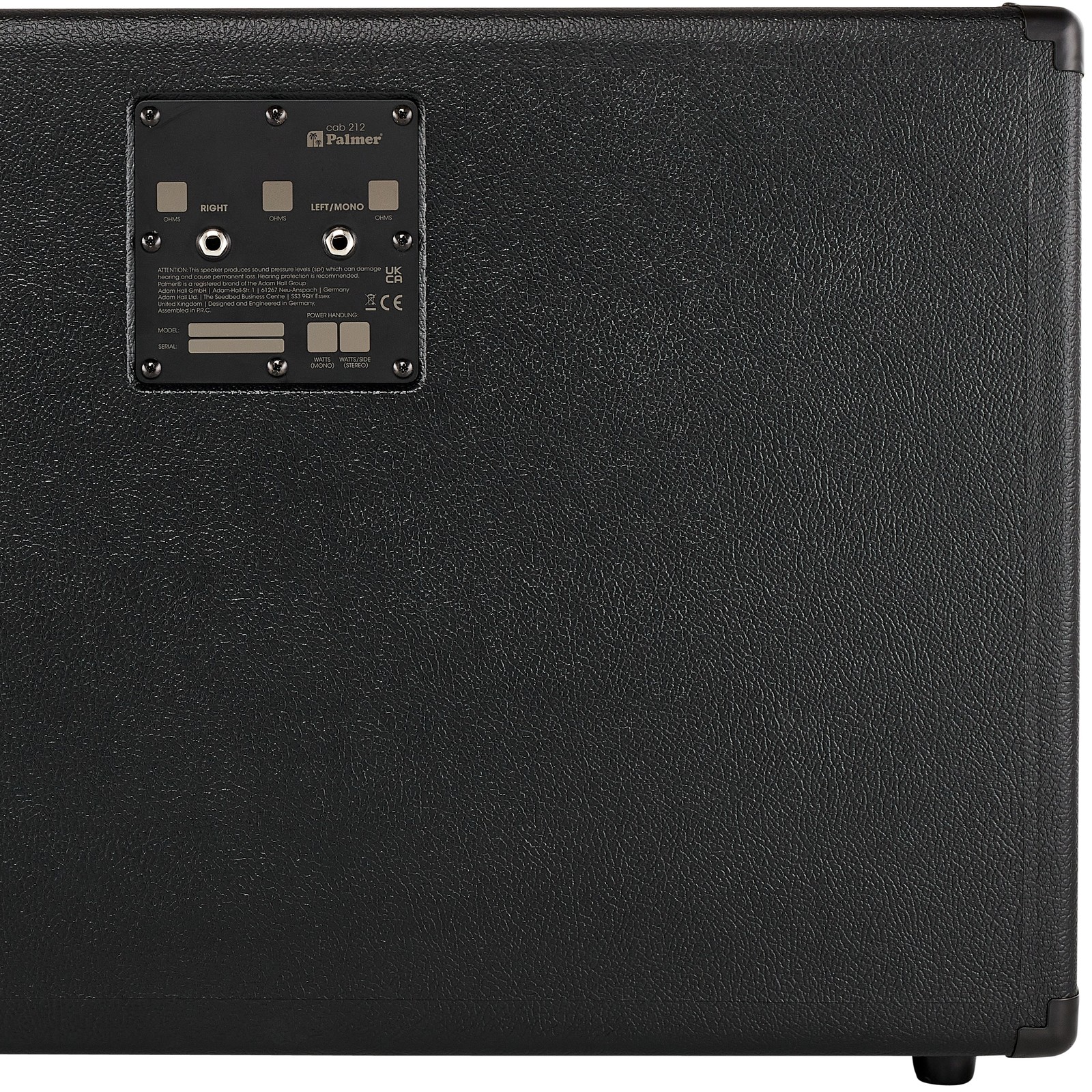 Geschlossene Rückseite und vorbereitete Anschlüsse auf der Rückseite des Gitarrenlautsprechers