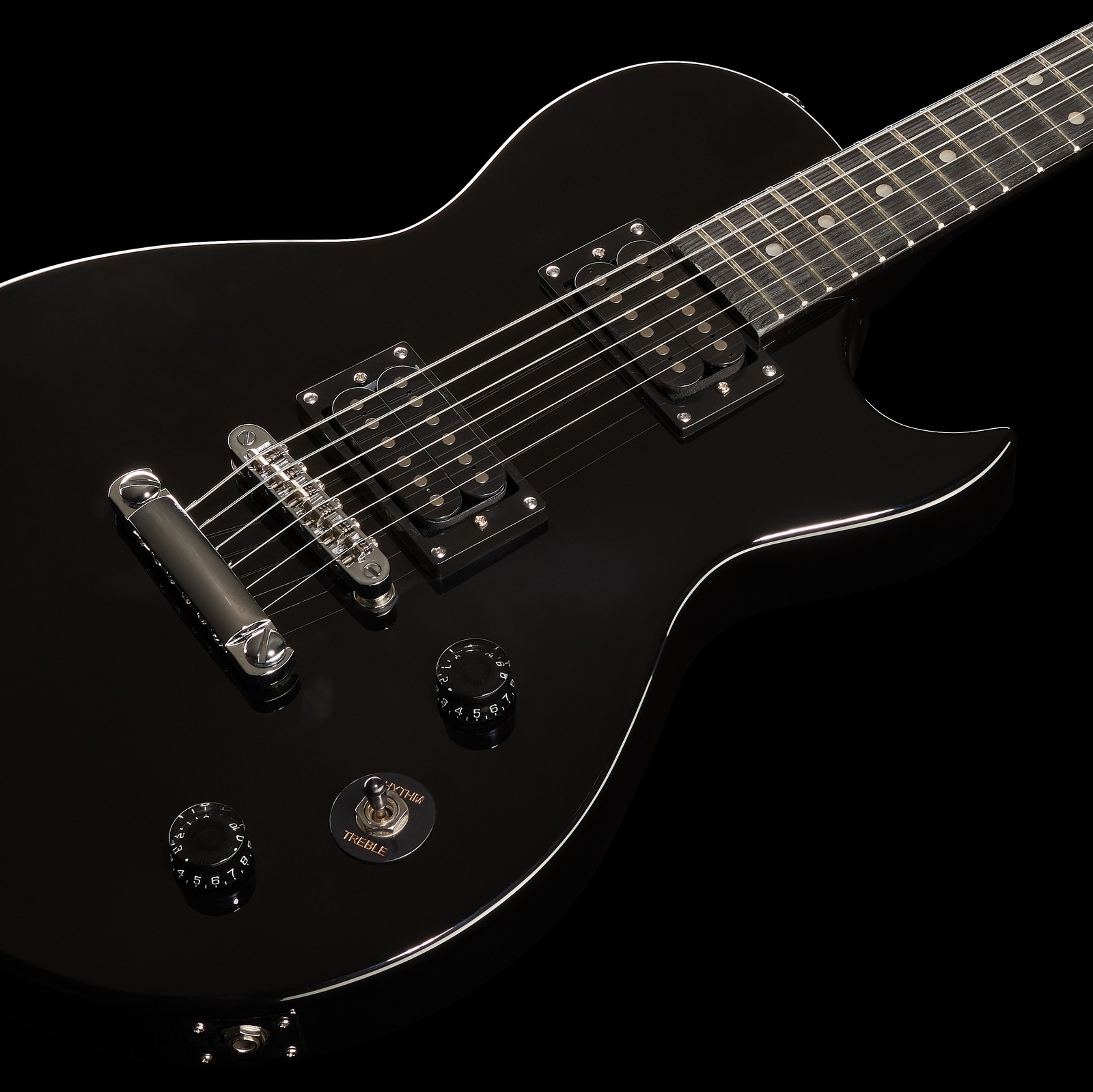 Humbucker Tonabnehmer auf der E-Gitarre Harley Benton SC-200 BK Student Series