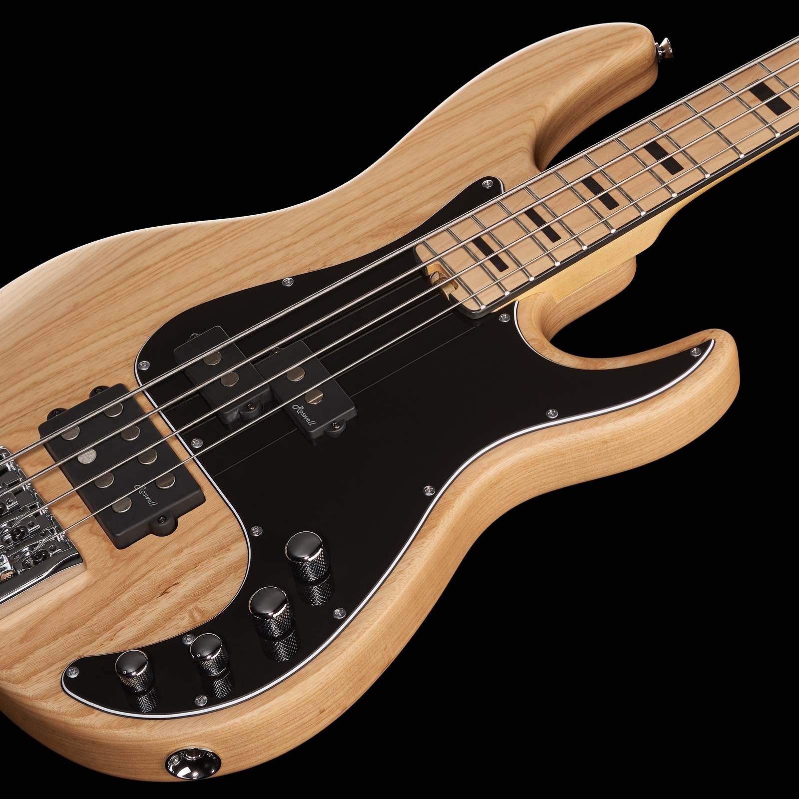 E-Bass im Naturholz-Design aus Esche und Ahorn