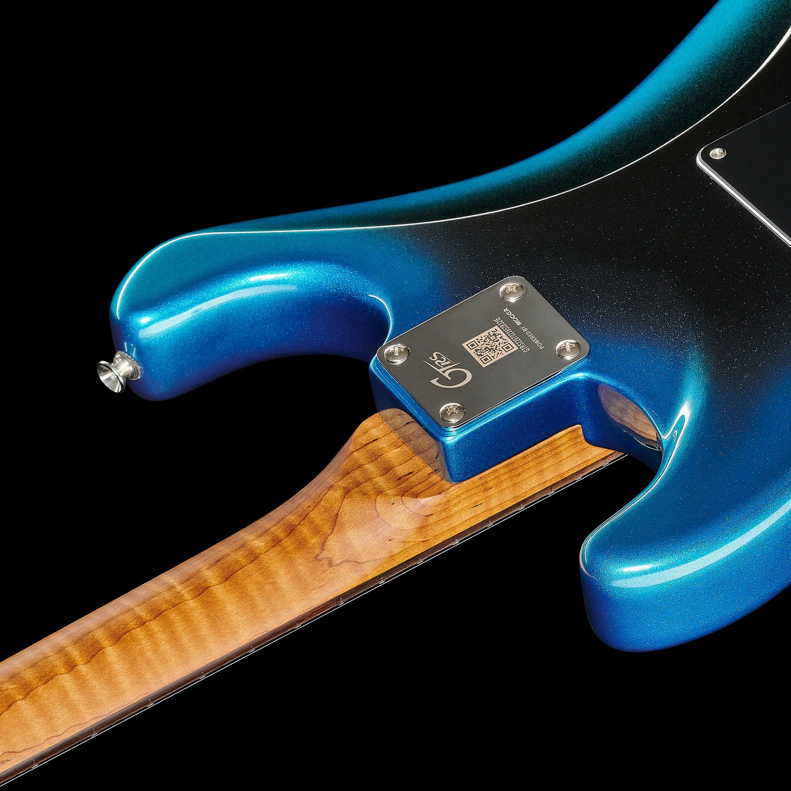 Rear view of roasted maple neck of the Mooer GTRS Guitars Intelligent Professional 800 DN