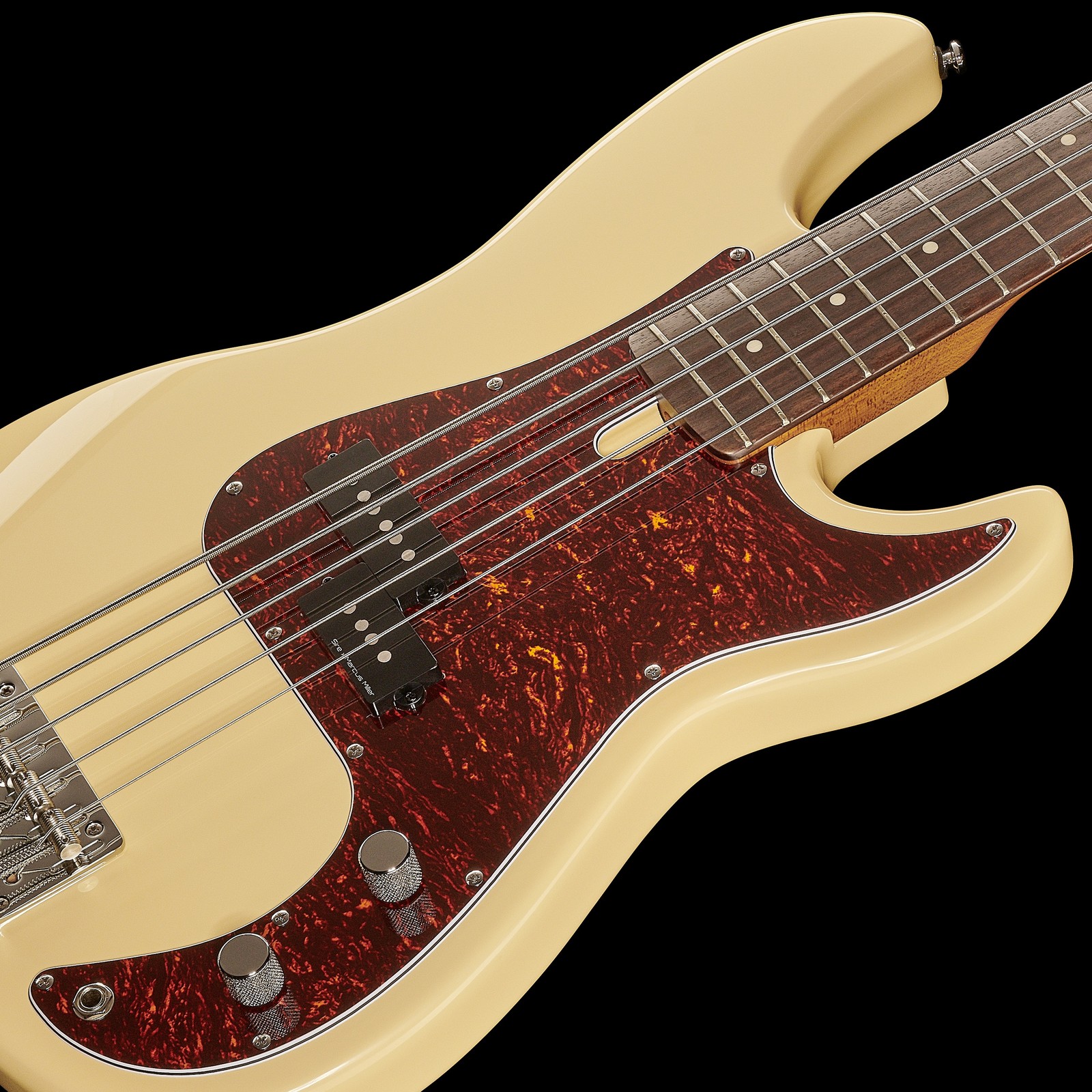 Splitcoil Tonabnehmer im Erle Korpus des  Marcus Miller P5R Alder-5 VWH