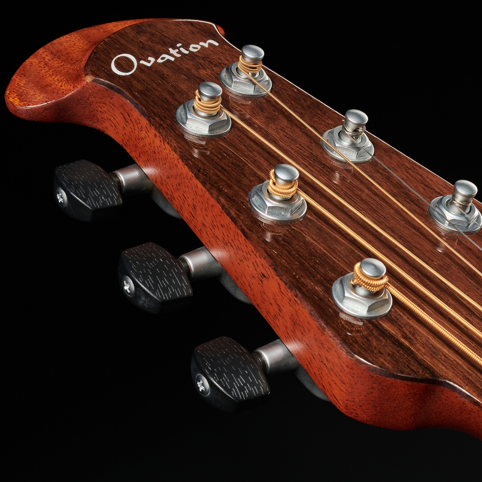 Ovation Westerngitarre Kopfplatte