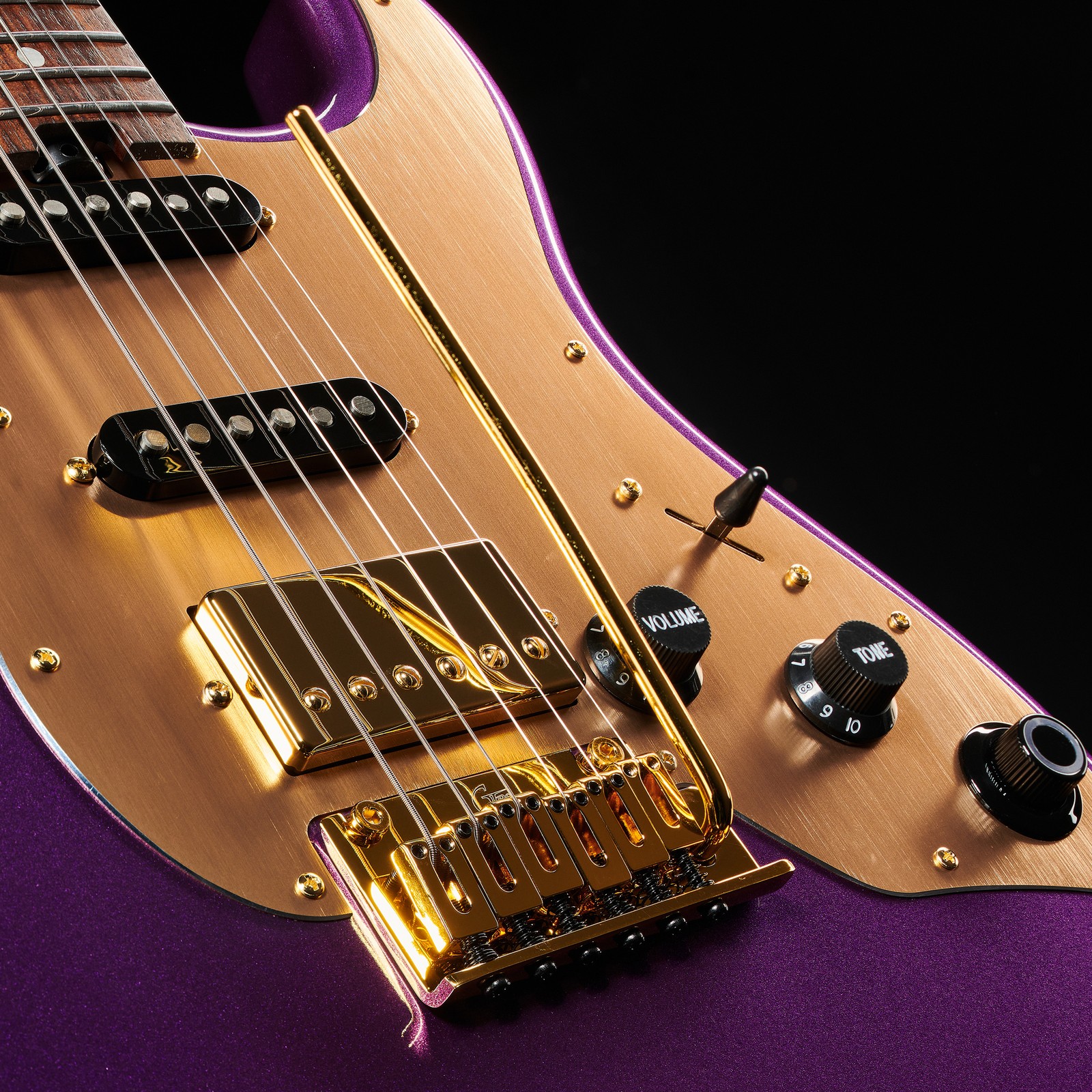 Mooer GTRS Guitars Standard 900 W PP mit zwei Singlecoils und einem Humbucker