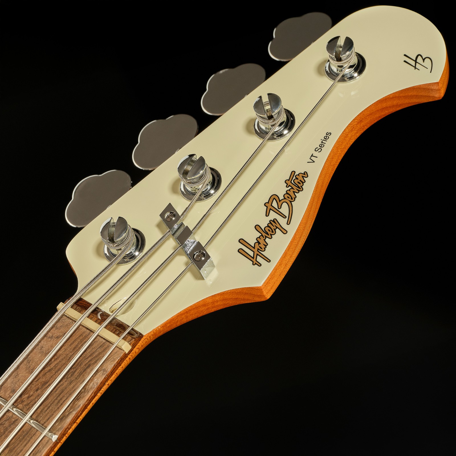 Kopfplatte des Harley Benton PB-62CC Olympic White 