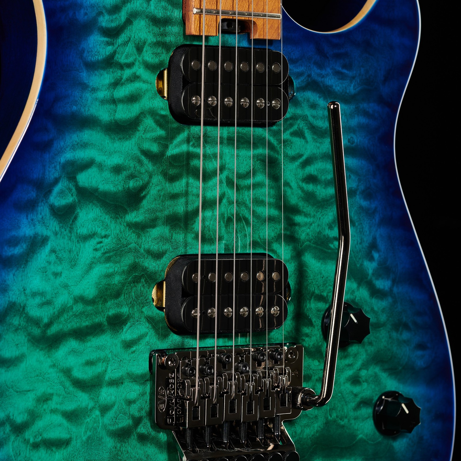 Humbucker in der Decke der Evh Wolfgang CB Std QM TG