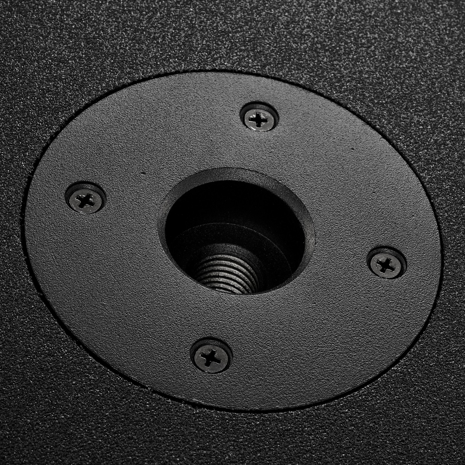 Syrincs D18 Sub Stativaufnahme M20