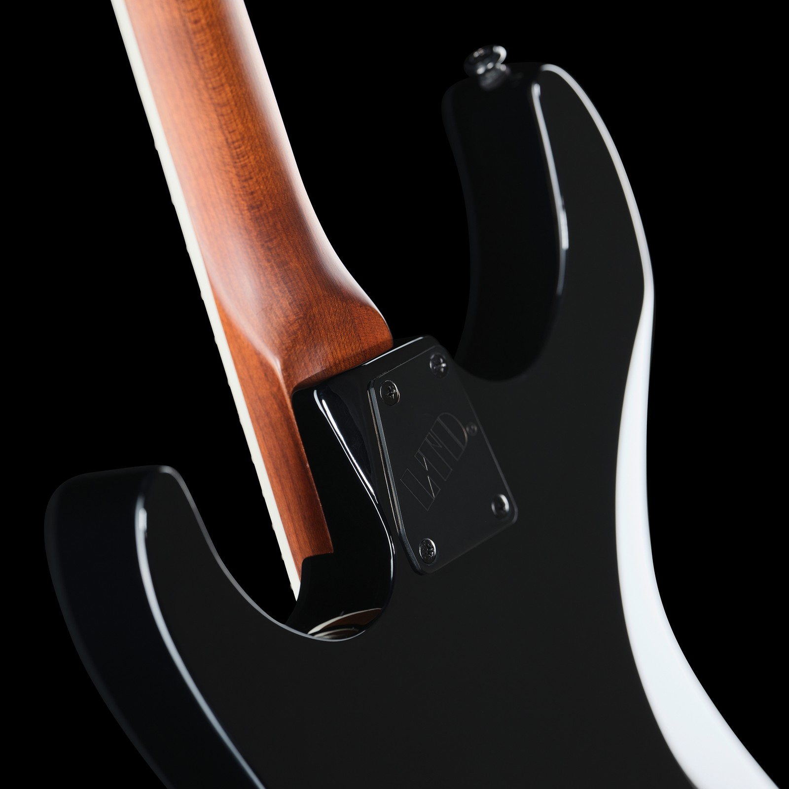 Halsübergang der ESP LTD JM-I QM Deep Blood Moon E-Gitarre