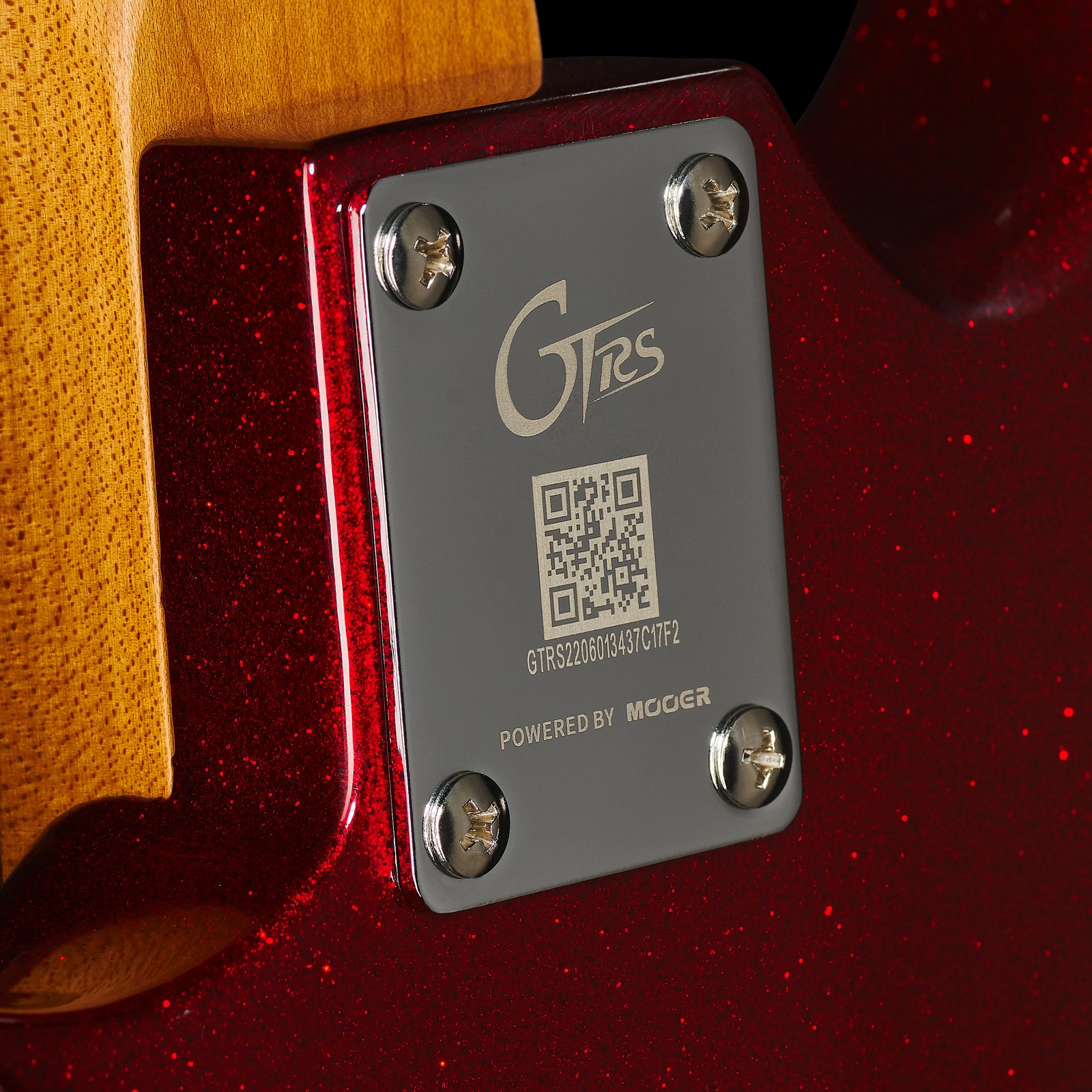 Mooer GTRS logo on the neck plate