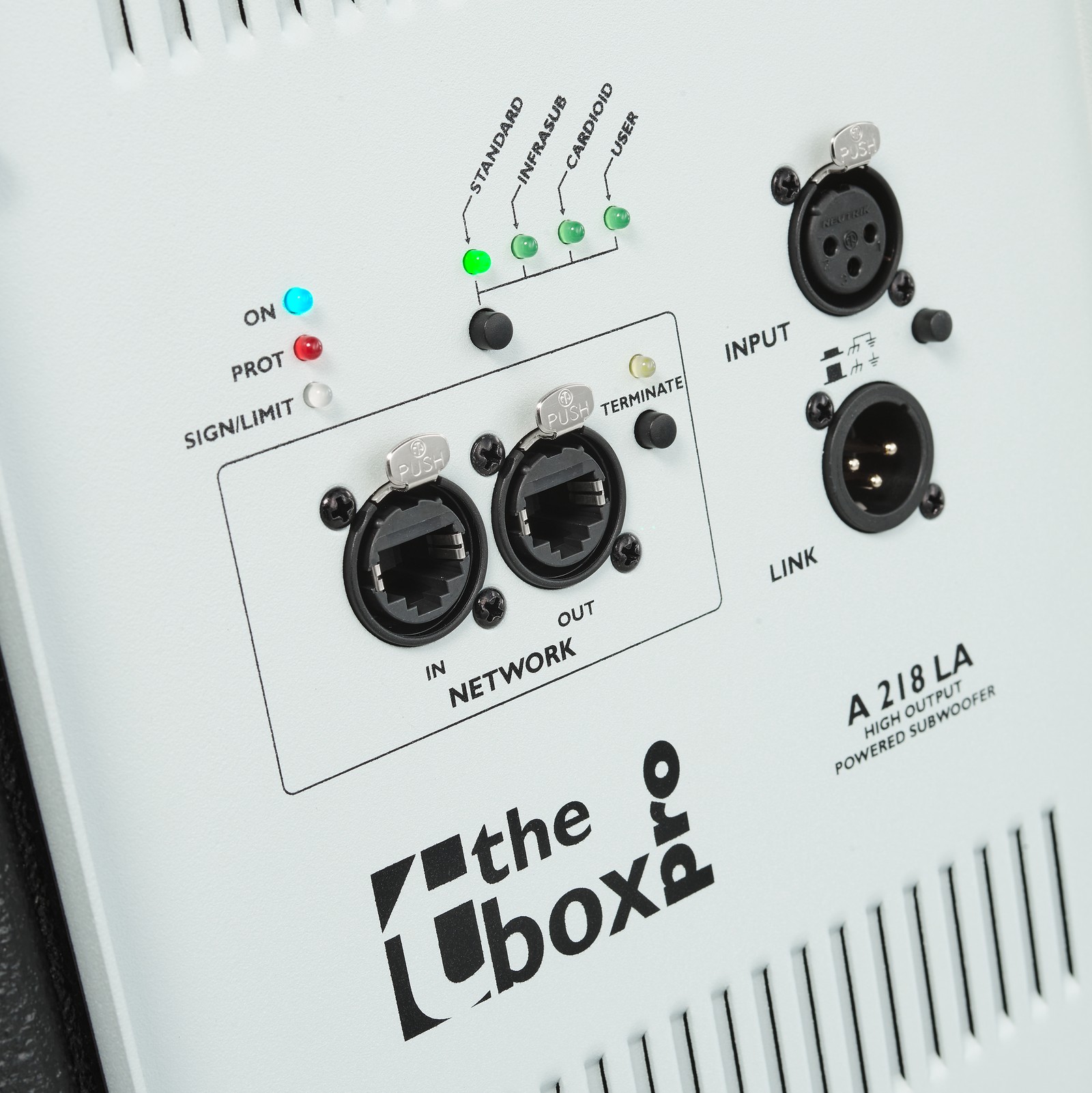 Anschlüsse des the box pro A 218 LA Subwoofer