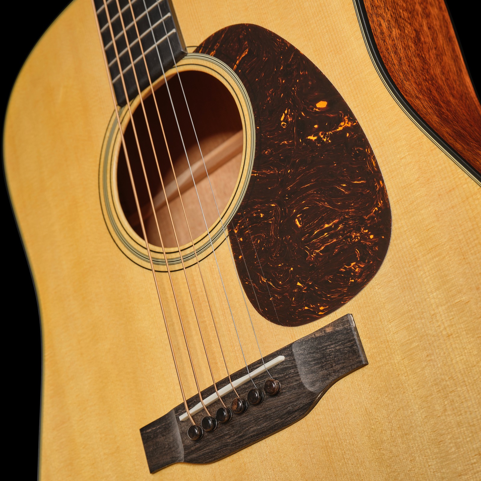 Decke der Martin Guitar D18 Satin