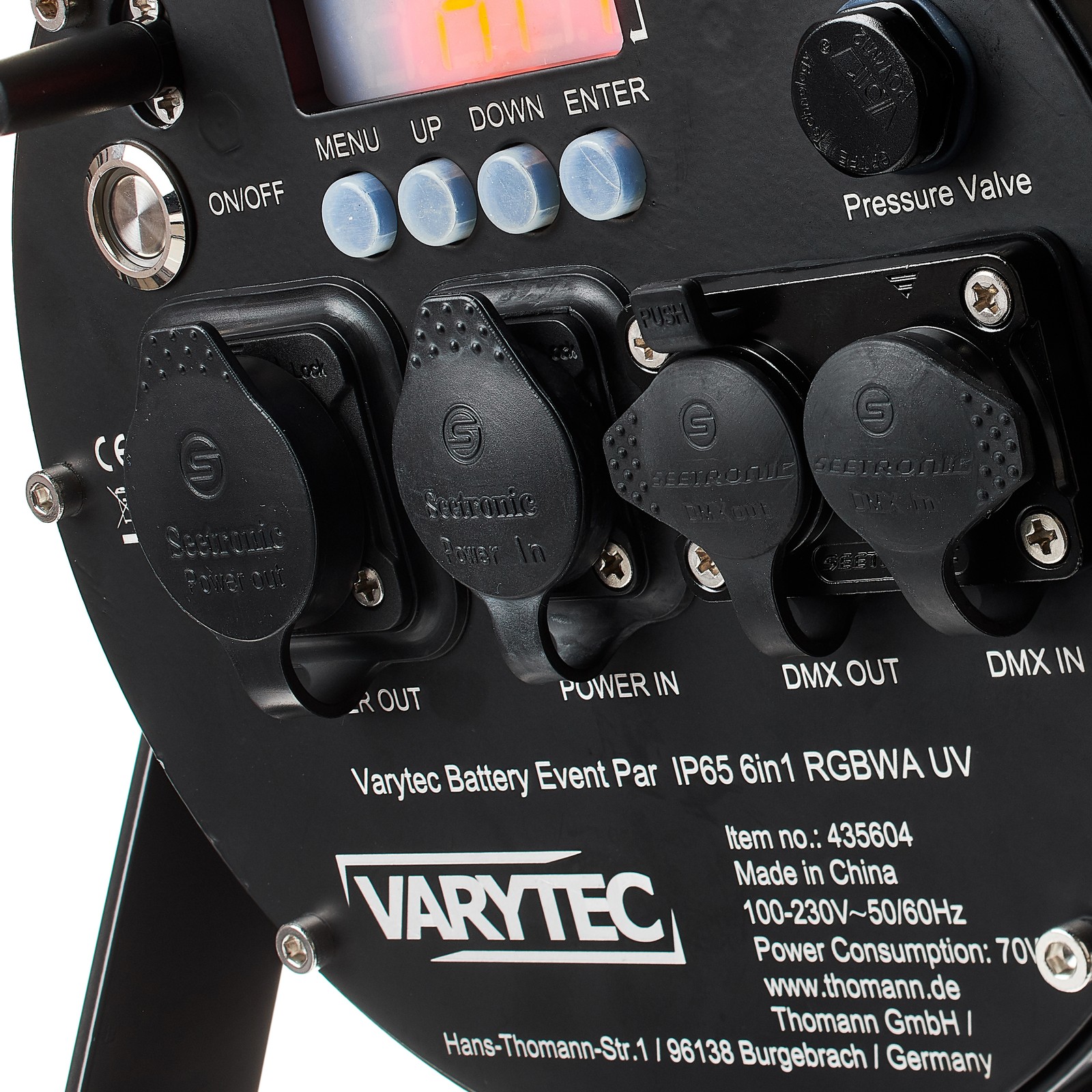 Anschlüsse und Knöpfe auf der Rückseite des Varytec Battery Event Par IP65 6in1 