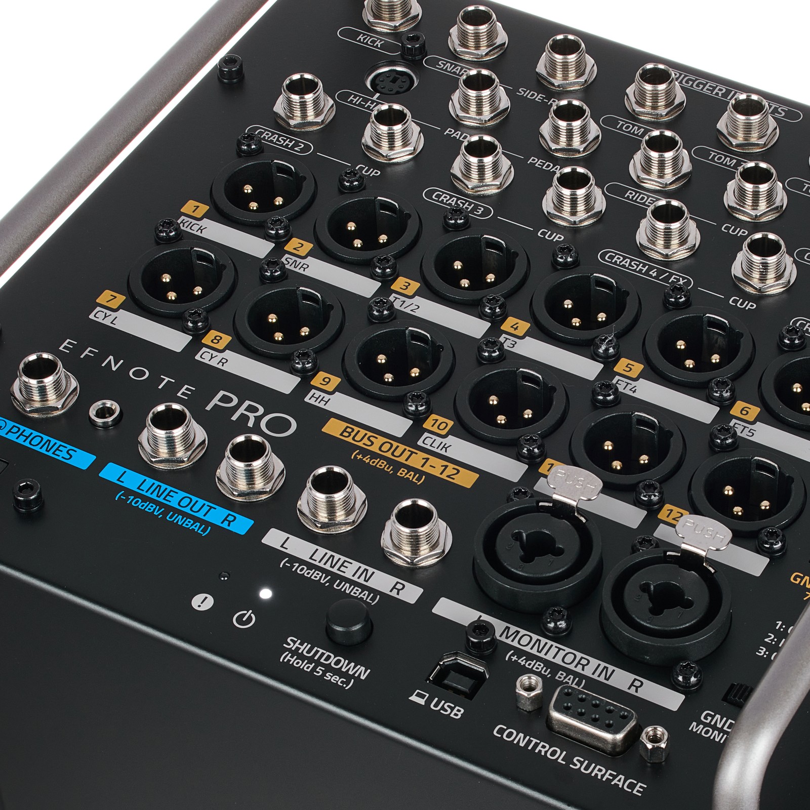 XLR- und Klinkenanschlüsse der Efnote Pro Stagebox