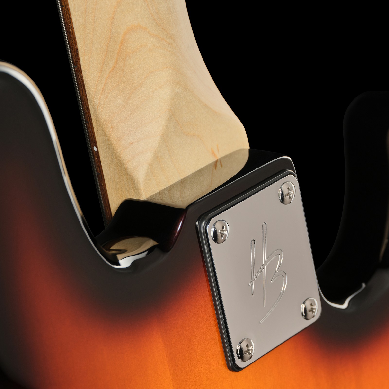 Neck joint of the Harley Benton JB-20 SB LH Electric Bass