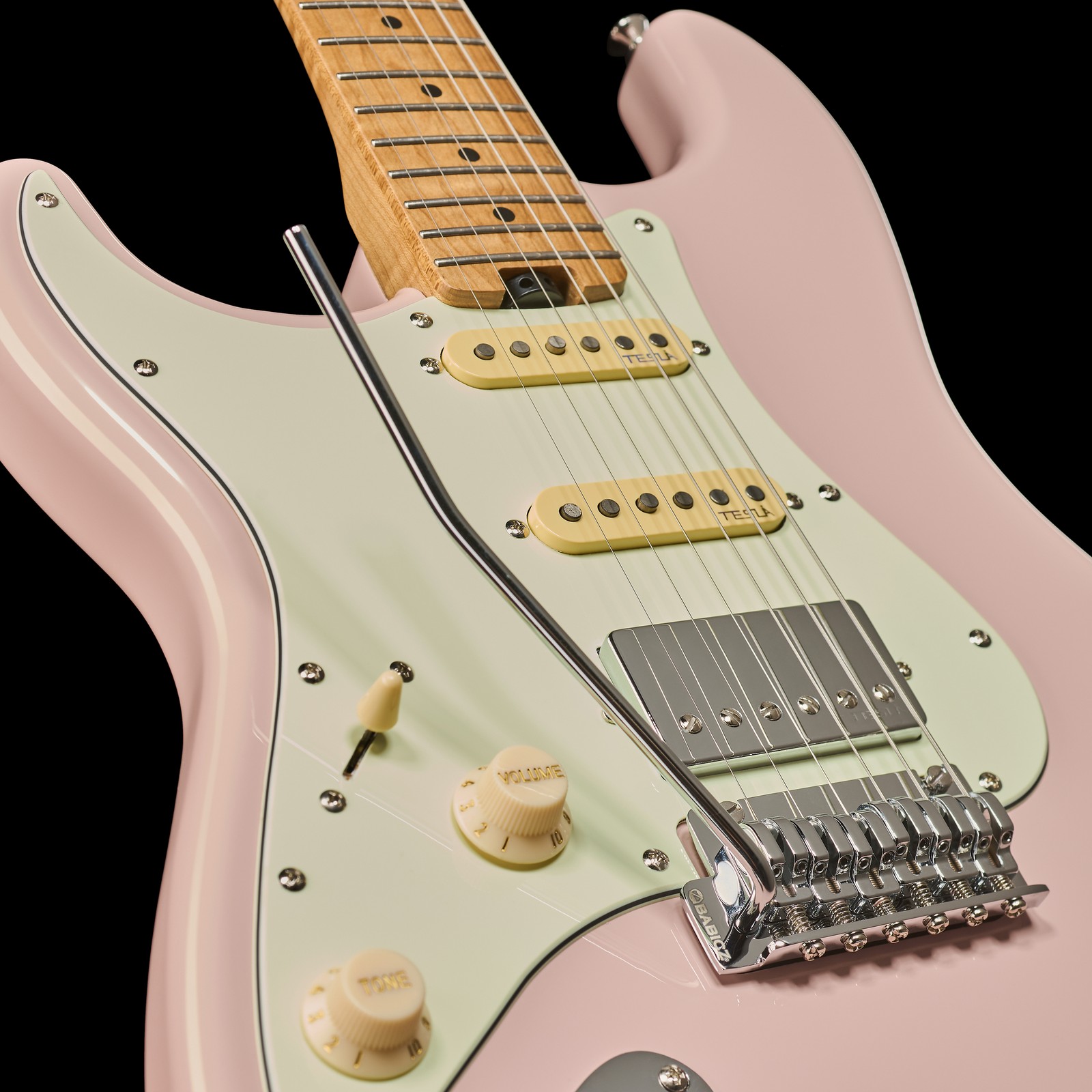 Humbucker und Singlecoils auf der Harley Benton ST-Modern Plus MN HSS LH SP