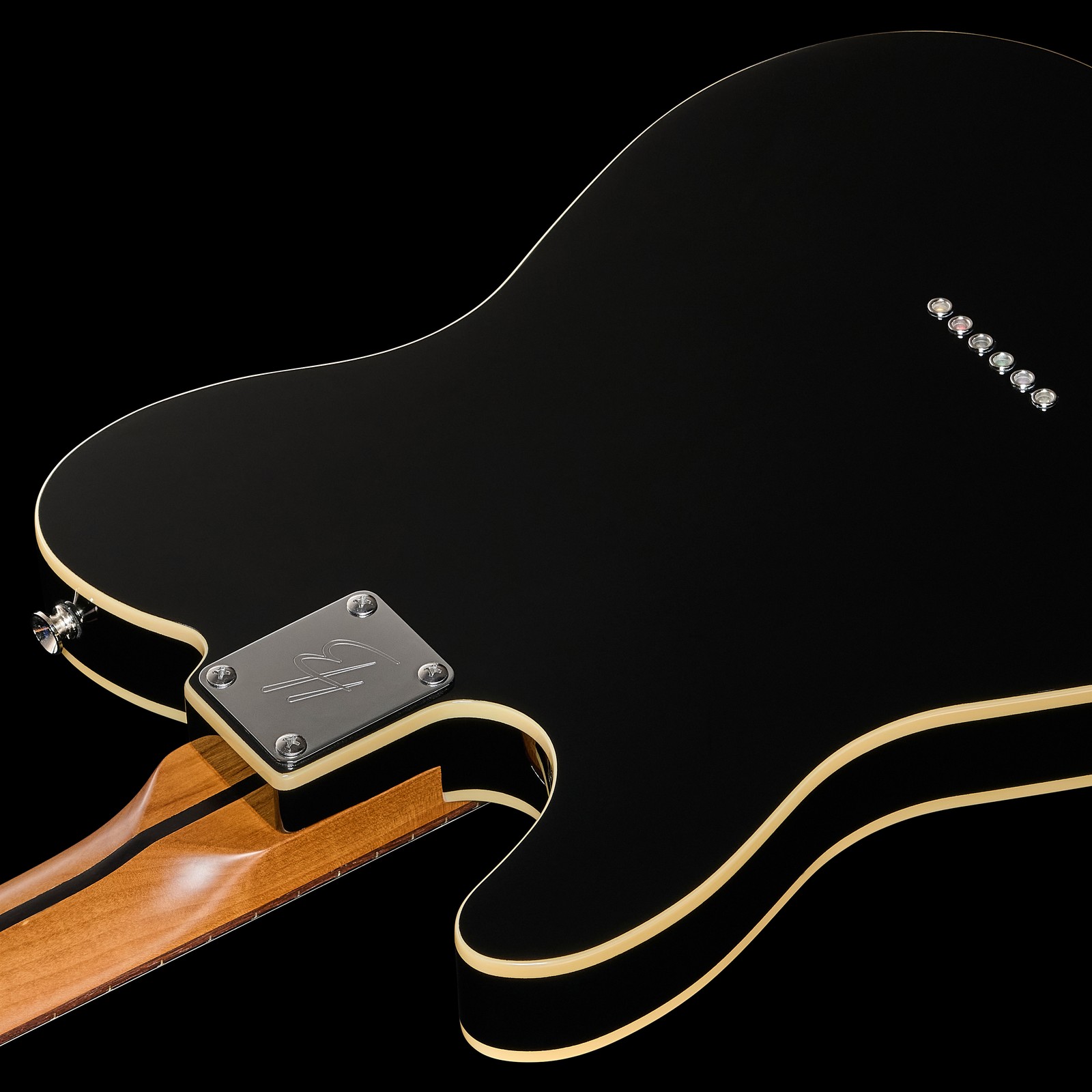 Rückseite der Harley Benton TE-62DB BK