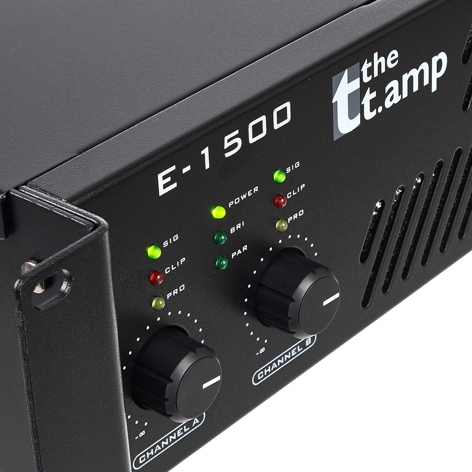 Closeup of the t.amp E-1500 Stereo Power Amplifier 