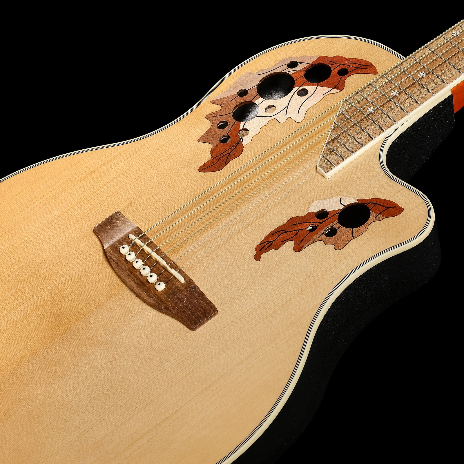 spruce top on the Harley Benton HBO-850NT