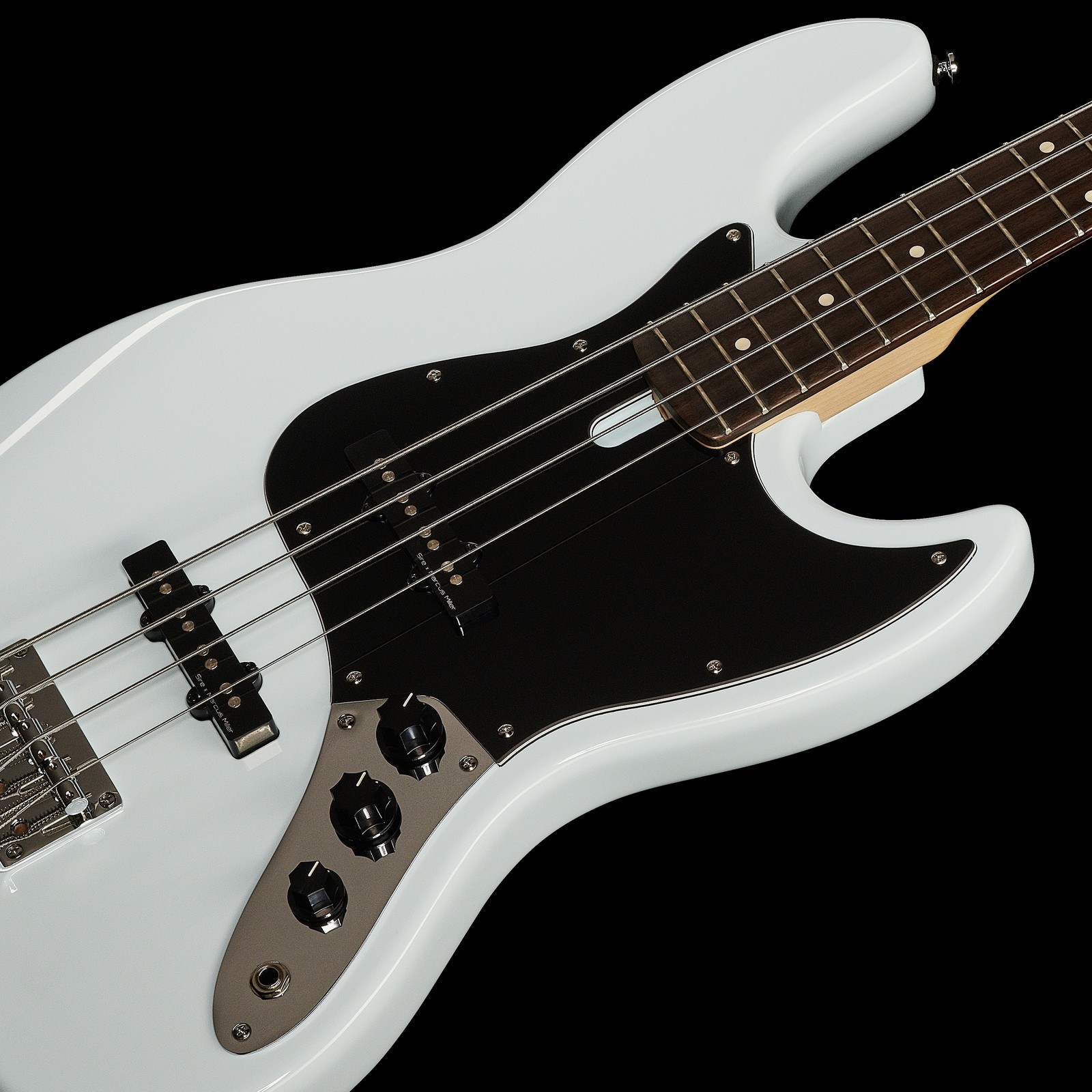 Zwei Singlecoils auf der Decke des Marcus Miller V3P-4 SNB