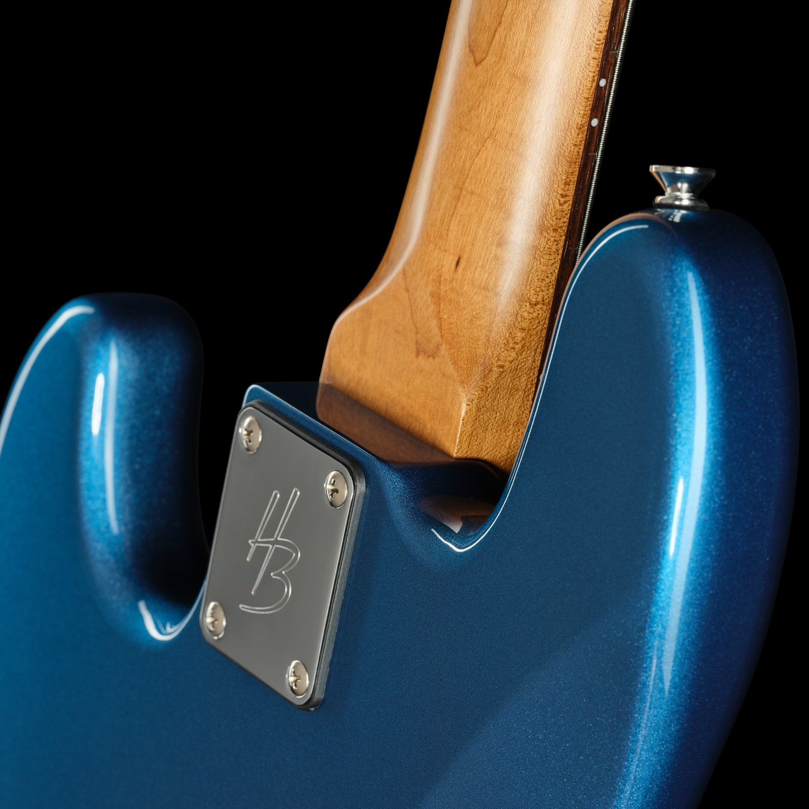 Halsübergang des Harley Benton JB-62CC LPB E-Bass