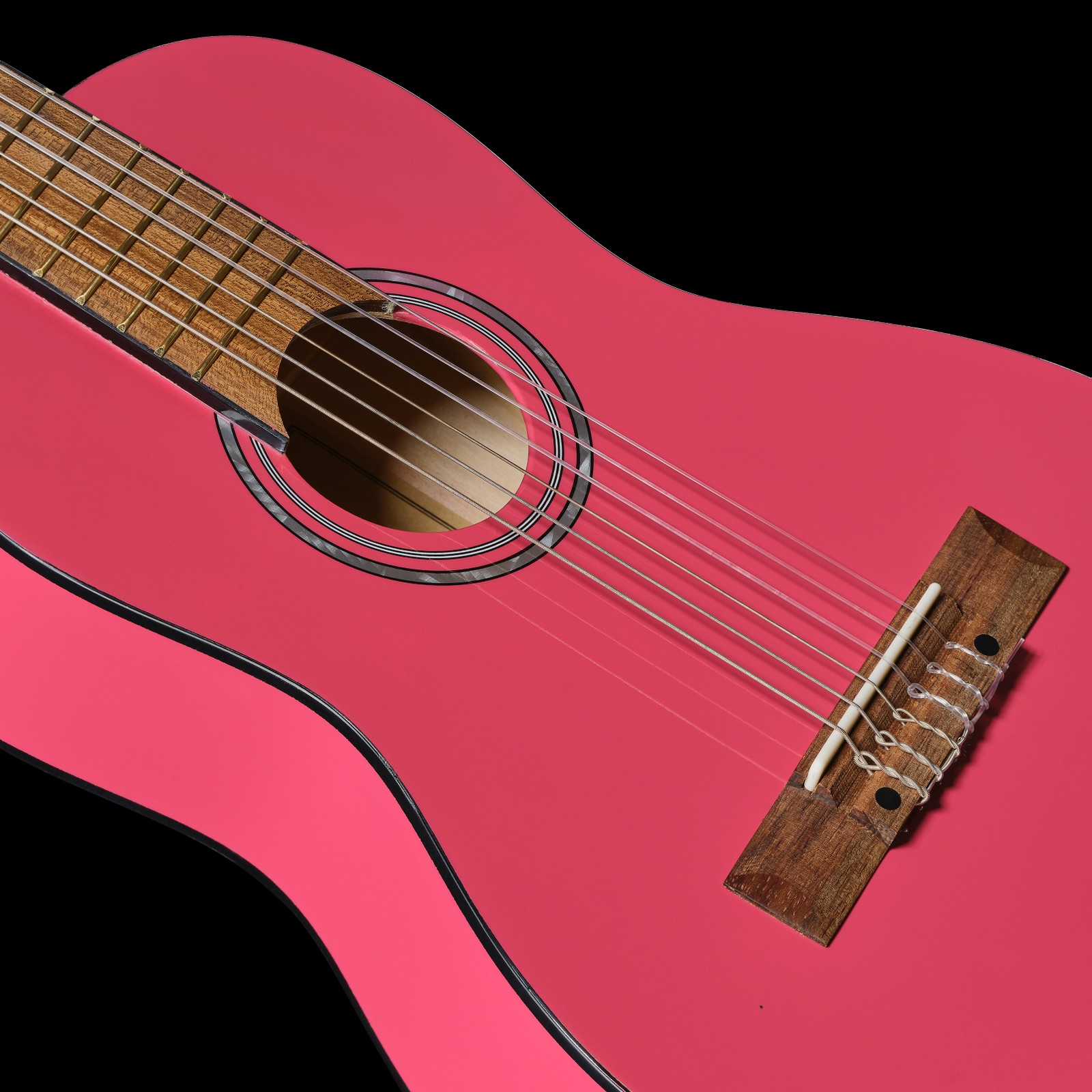 Lindenkorpus der Startone CG-851 1/4 Pink Konzertgitarre