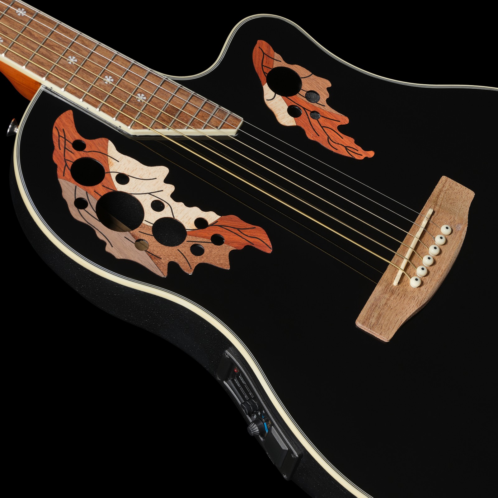 Decke der Harley Benton HBO-850BK Westerngitarre mit Tonabnehmer