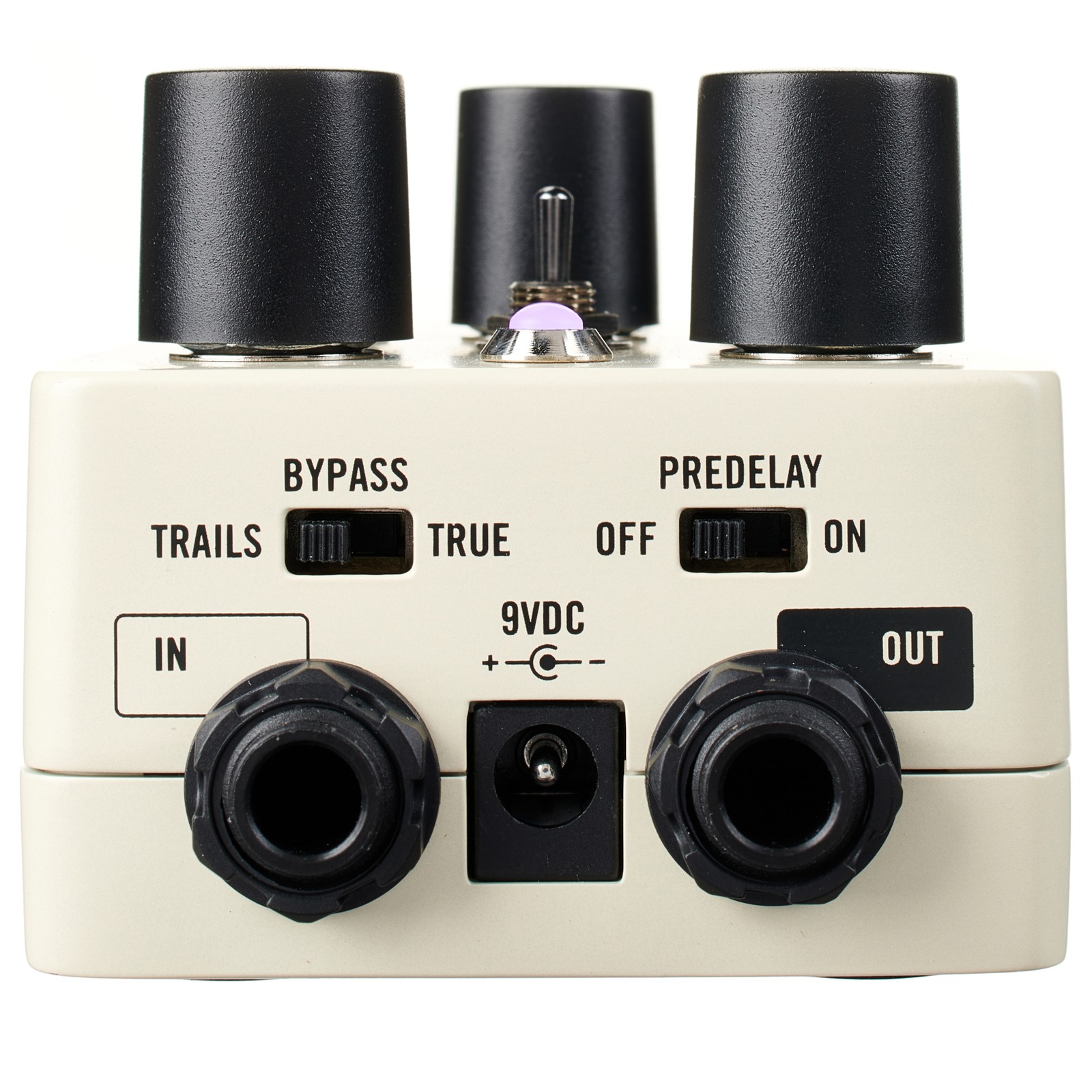 Universal Audio UAFX Evermore rear panel with connectors