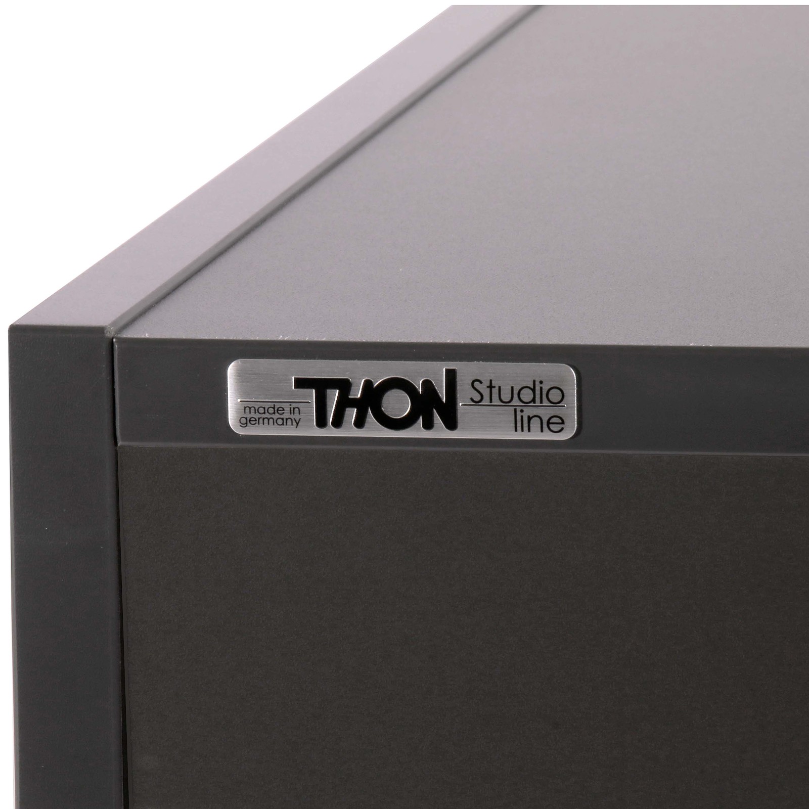 Thon Herstellerlogo auf dem Studio Rack 20U Black Media