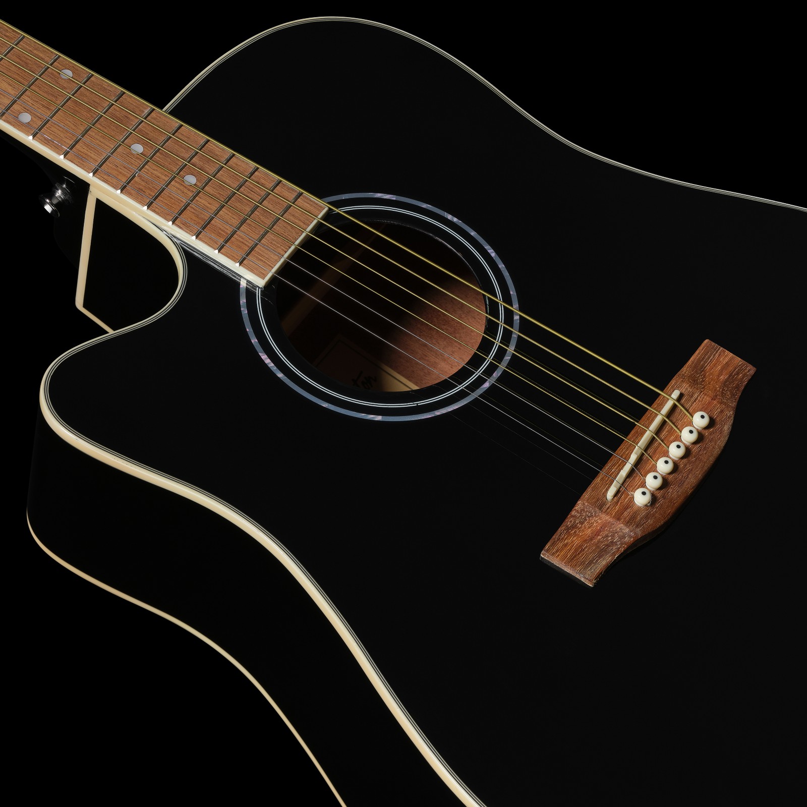 Decke der Harley Benton HBD120CEBK Linkshänder Westerngitarre