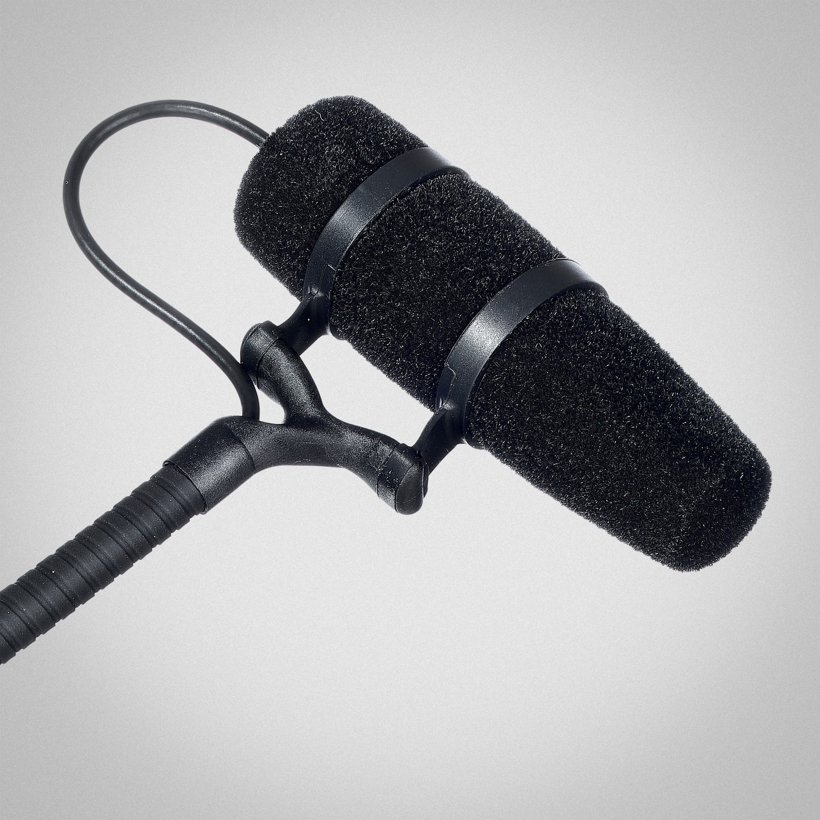 DPA 4099-DP-1-101-U, Kondensator-Anklippmikrofon mit Universalhalterung