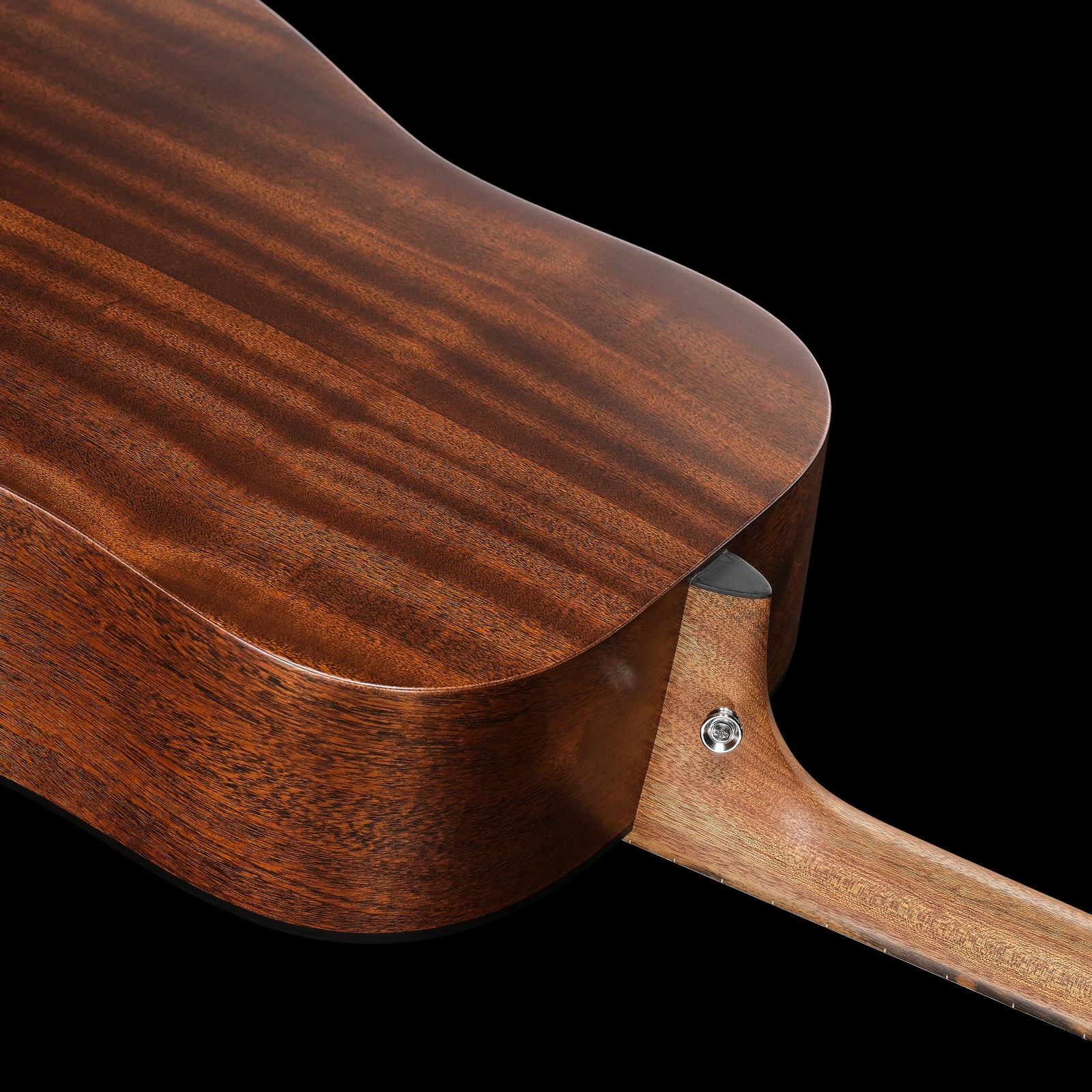 Halsübergang der Martin Guitar D-10E Retro Nat LH Westerngitarre mit Tonabnehmer