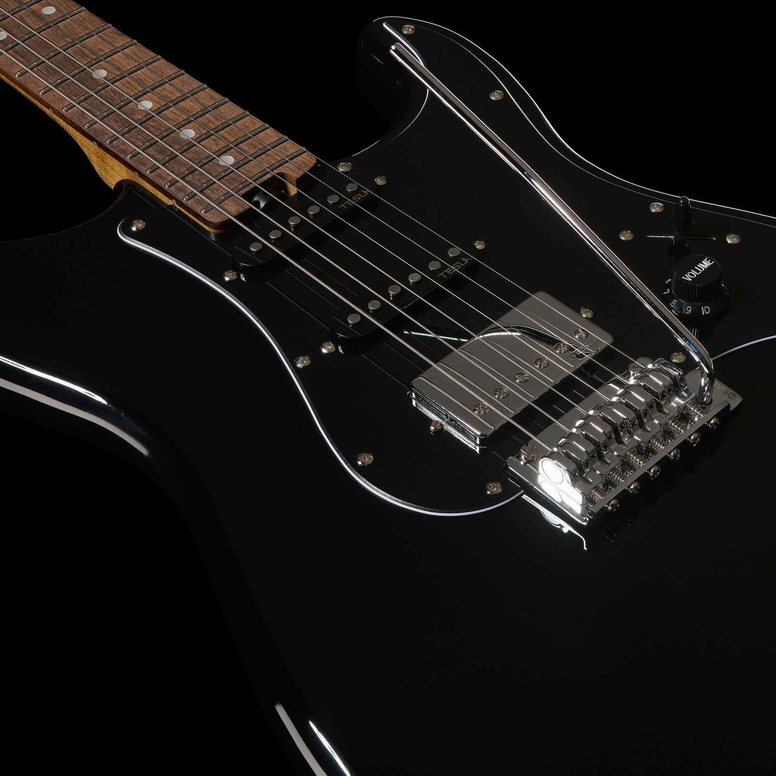 Humbucker und Singlecoils auf der Harley Benton ST-Modern Plus HSS BK