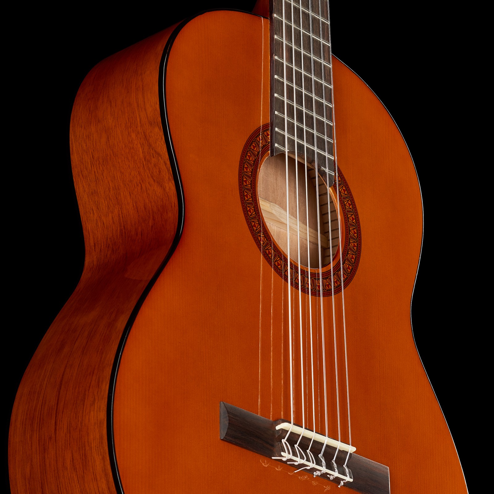 Thomann C-403 NT Set, Korpus