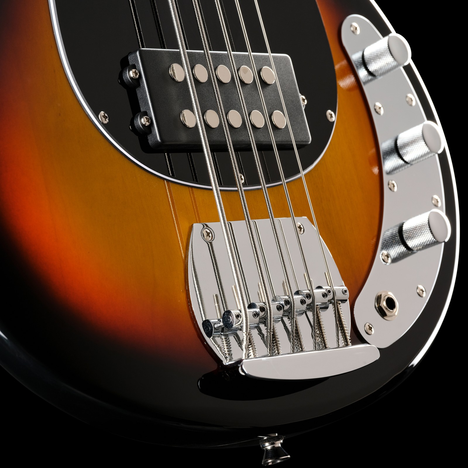 Decke mit Steg des Harley Benton MB-5 SB Deluxe Series 5-Saiter E-Bass