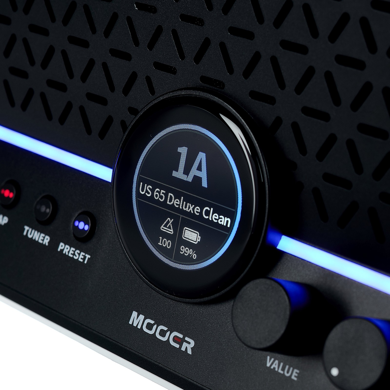 Bildschirm des Mooer F15i Li Modeling Guitar Snow White