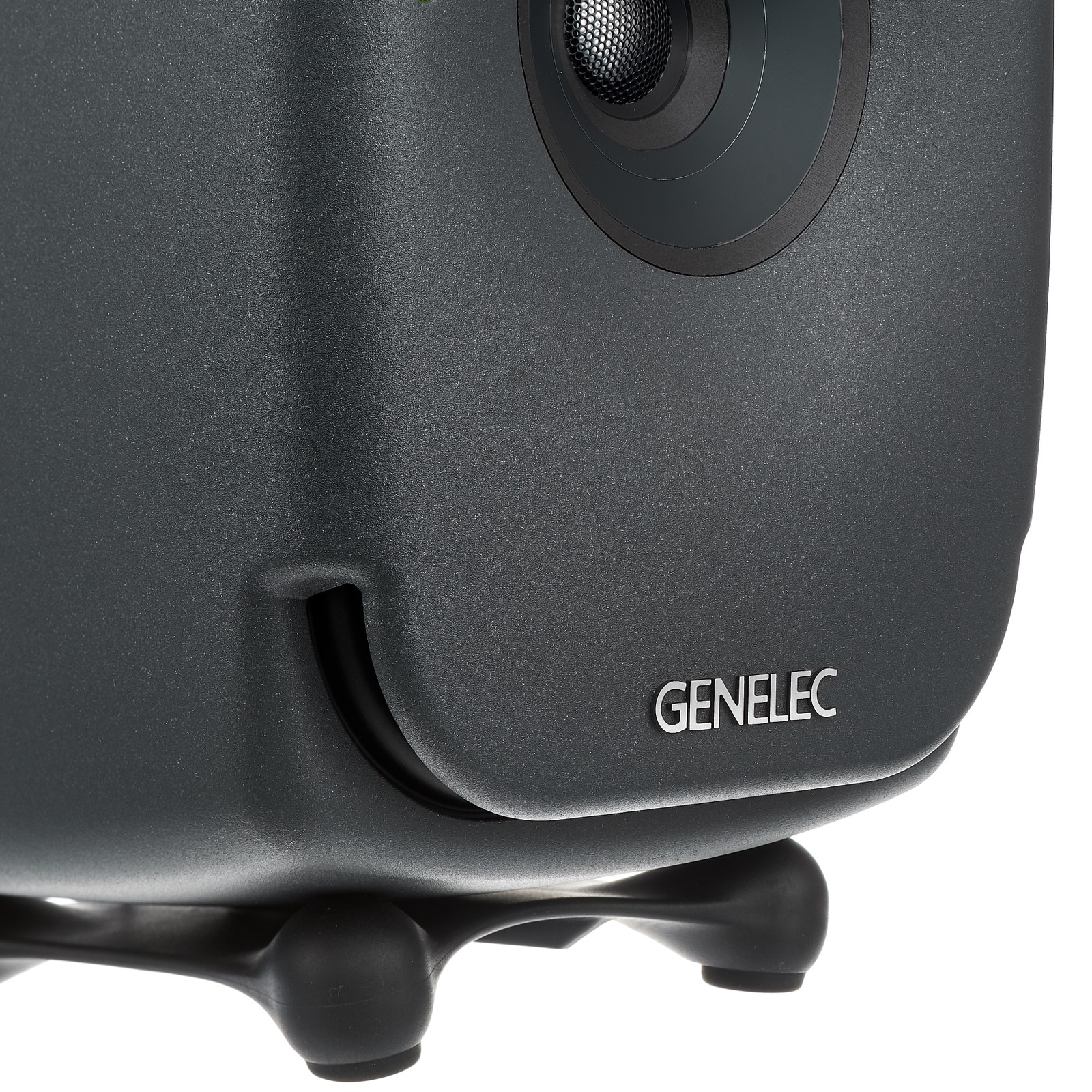 Face avant de la Genelec 8341 AP