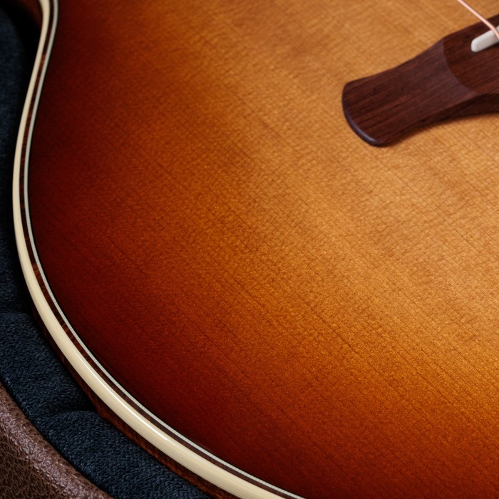 Torrefizierte Sitka-Fichtendecke