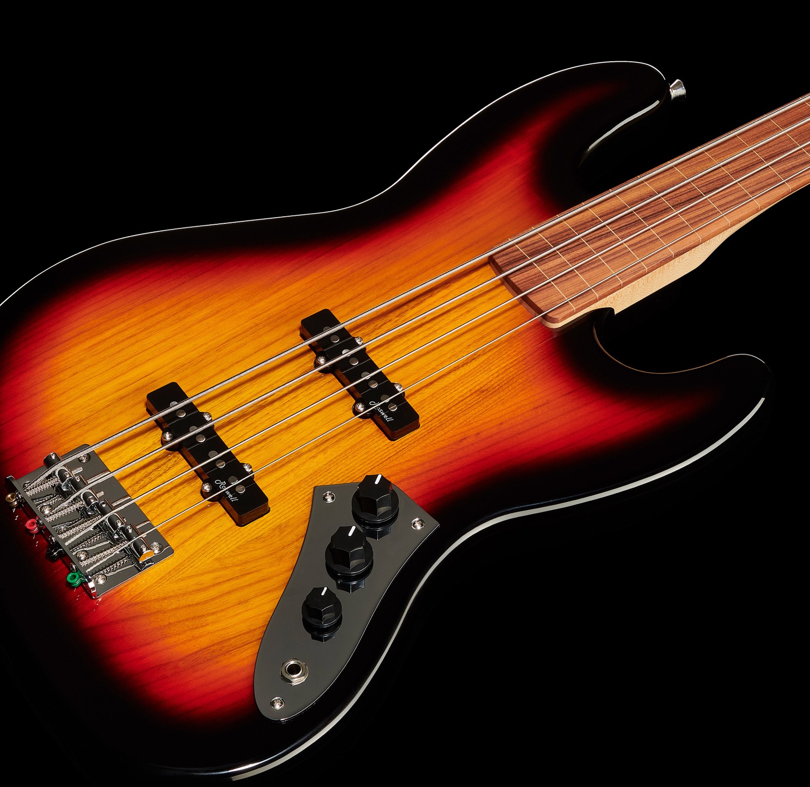 Corps en frêne de la basse électrique Harley Benton JB-40FL 3-Tone Sunburst avec manche en érable