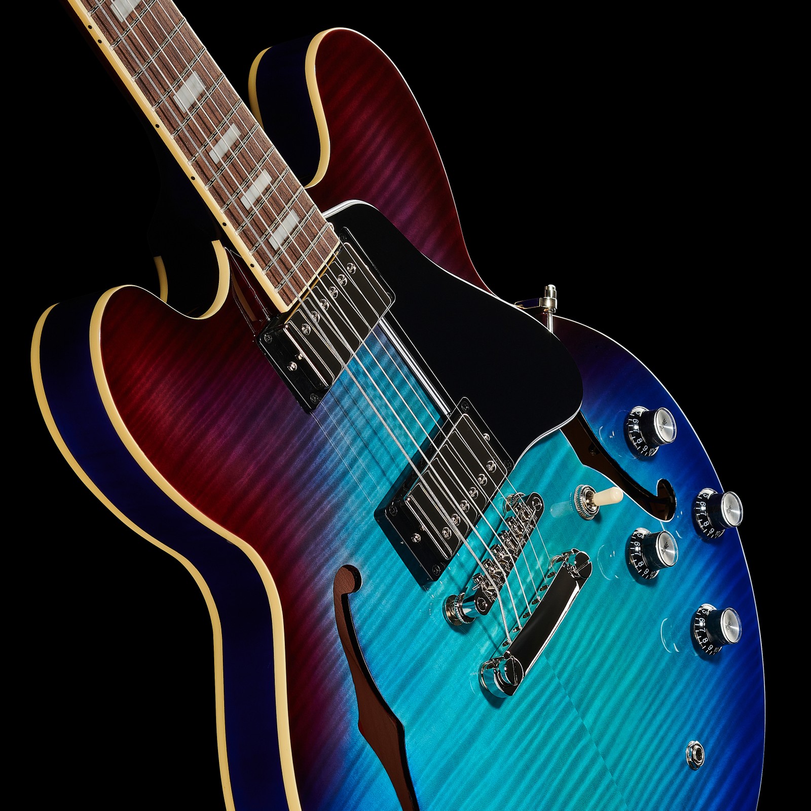 れるEpiphone ES-335 Figured Blueberry Epiphone ES-335 Figured Blueberry Burst – Switzerland