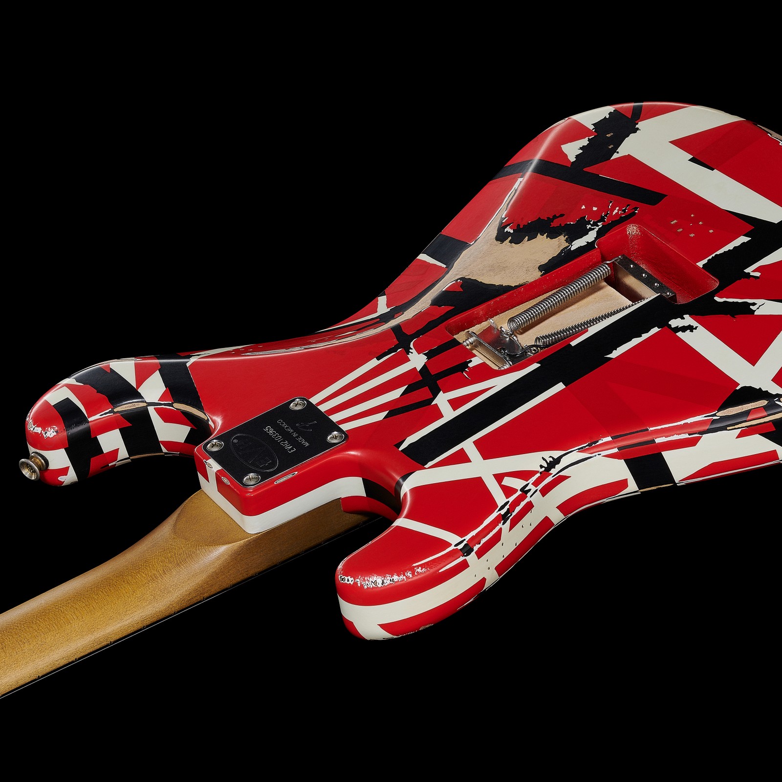 Korpusrückseite und Halsübergang der EVH Frankie Striped MN Relic E-Gitarre