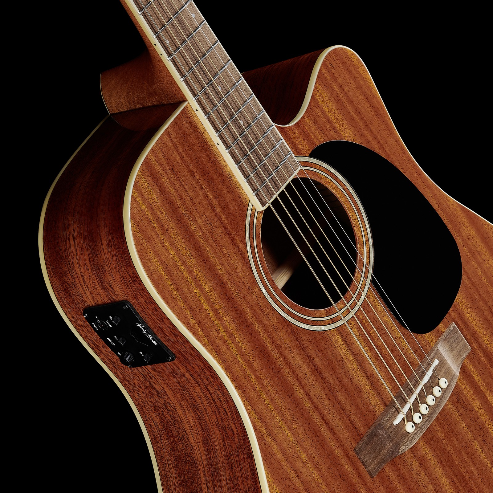 Korpus der Harley Benton CLD-60SMCE NT Westerngitarre mit Tonabnehmer