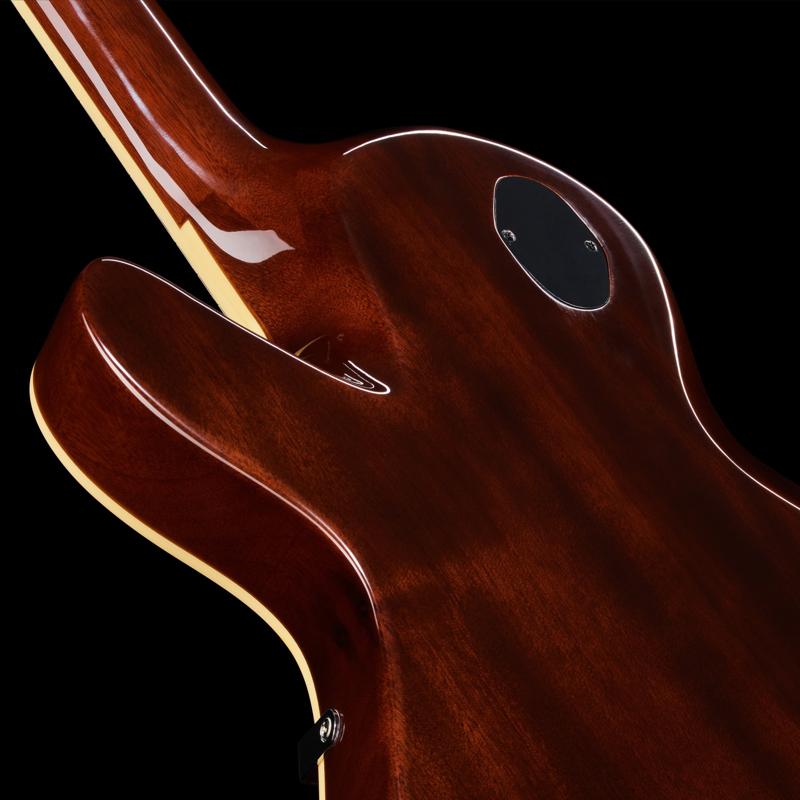 Abgerundeter Halsfuß der Hagstrom Swede Mandarin Burst